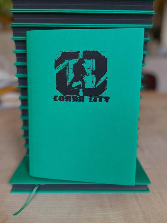 glitzer & grind logo